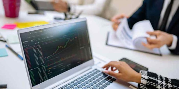 Qui doit vraiment payer la taxe sur les transactions financières ?-wrimos